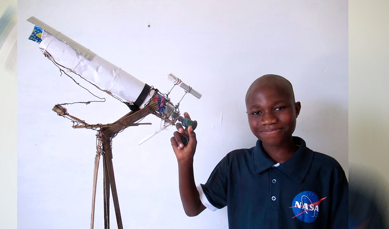 Niño de Senegal fabricó un telescopio con basura